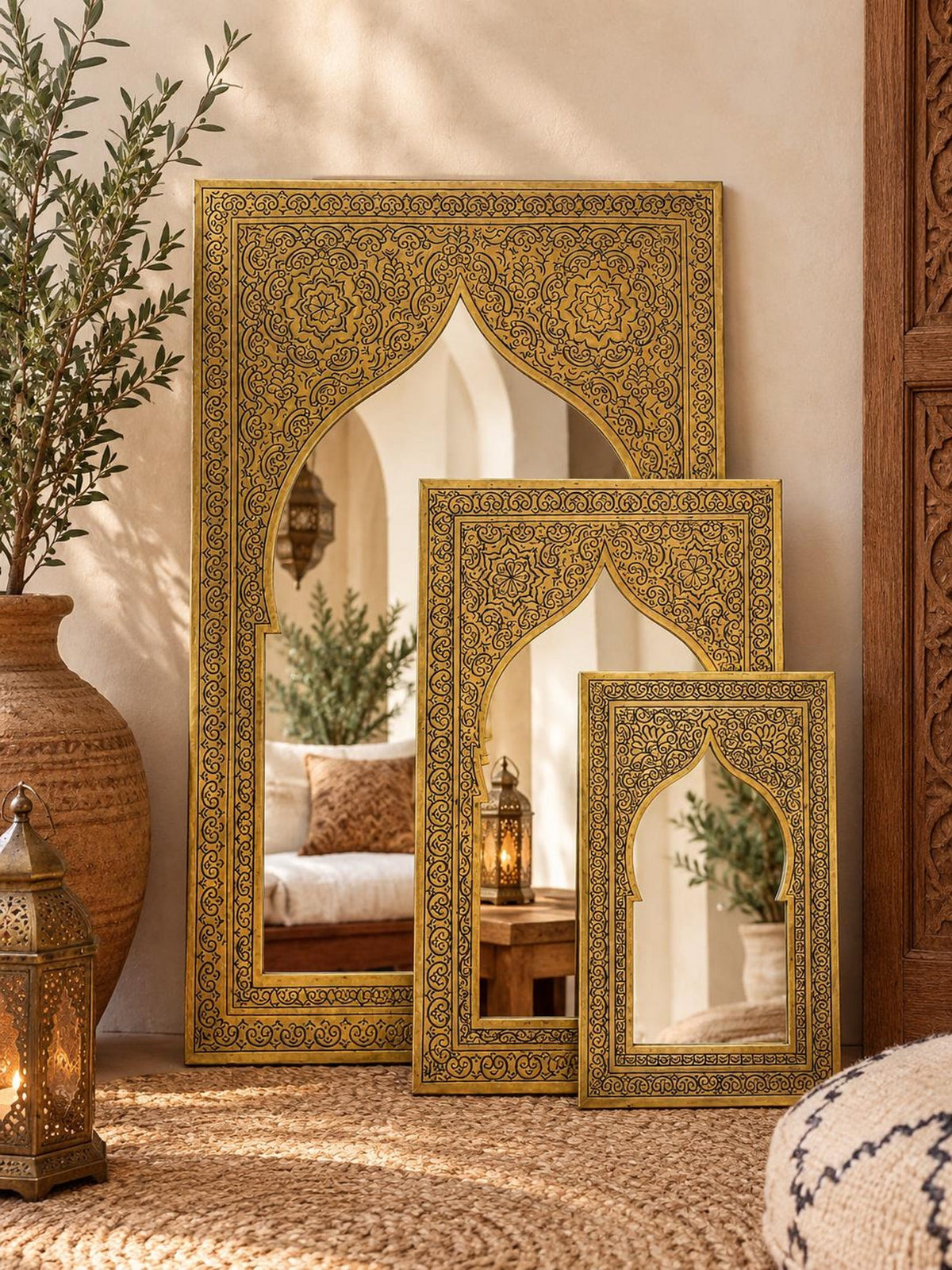 Moroccan Brass Mosque Arch Mirror – Patterned Gold